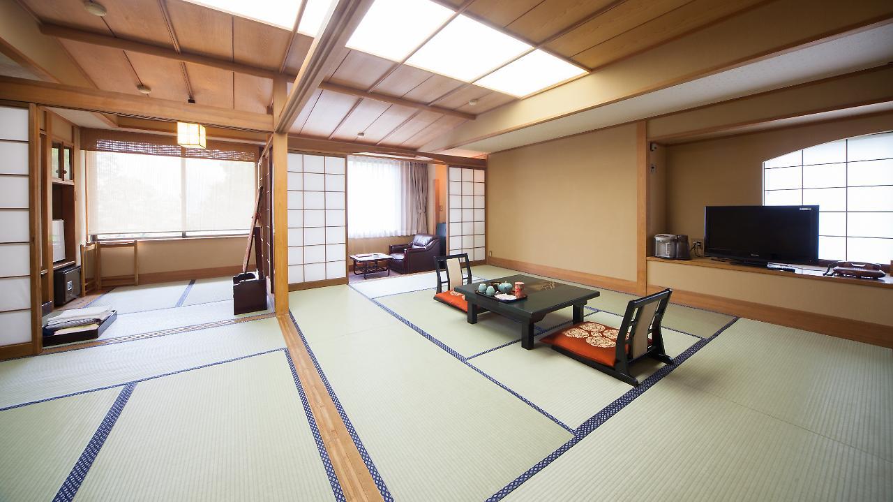 Yugashima Tatsuta Hotel Ukuszu Kültér fotó