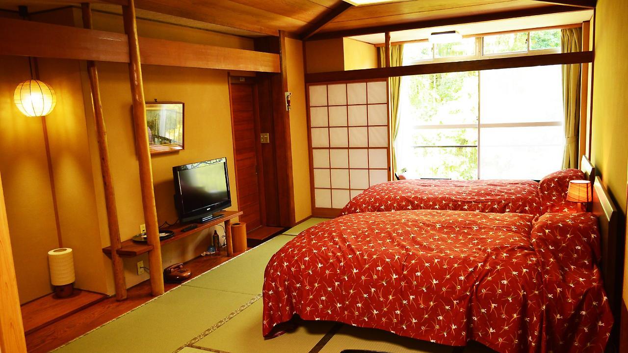 Yugashima Tatsuta Hotel Ukuszu Kültér fotó